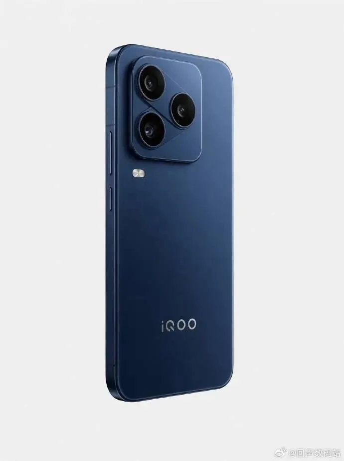 iQOO 16 показали у витоку: смартфон отримає незвичайну UFO-камеру 4 iQOO 16, iQOO 16 характеристики, iQOO 16 камера, iQOO 16 дизайн, iQOO 16 UFO камера, iQOO 16 50 Мп, iQOO 16 165 Гц, iQOO 16 2K, iQOO 16 Snapdragon 8 Elite Gen 6 Pro, iQOO 16 8500 мА·год, iQOO 16 100W, iQOO 16 дата виходу, iQOO 16 витік, iQOO 16 рендери, iQOO 16 смартфон, флагман iQOO 2026, iQOO 16 планшет