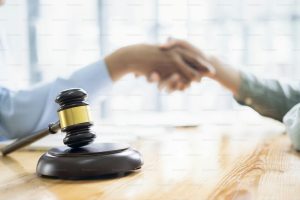 Відмова страхової компанії: оцінка збитку та вимога про виплату